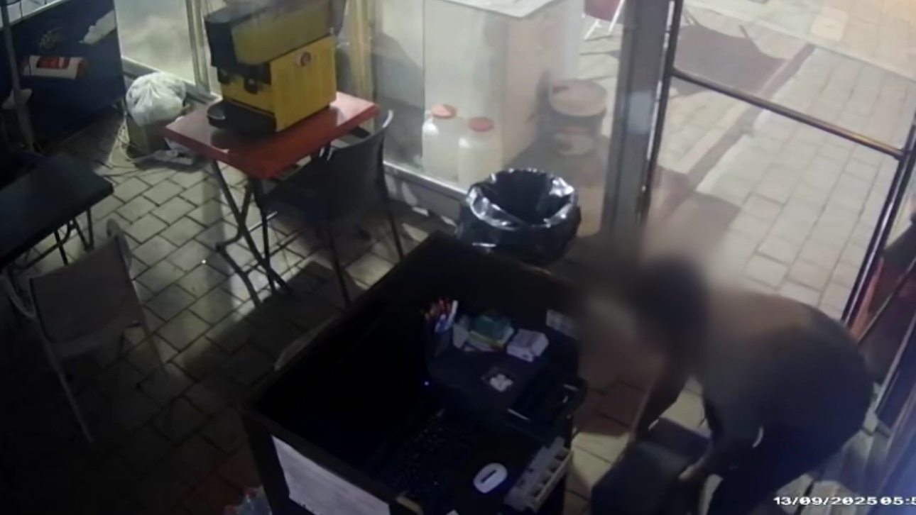Adana’da iki iş yerinden hırsızlık yapan zanlı polis ekiplerince yakalandı