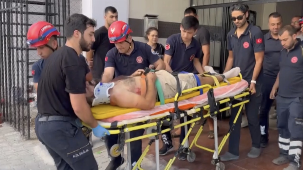 ADANA’DA APARTMANDA HAVALANDIRMA BOŞLUĞUNA DÜŞEN BOYACI YARALANDI